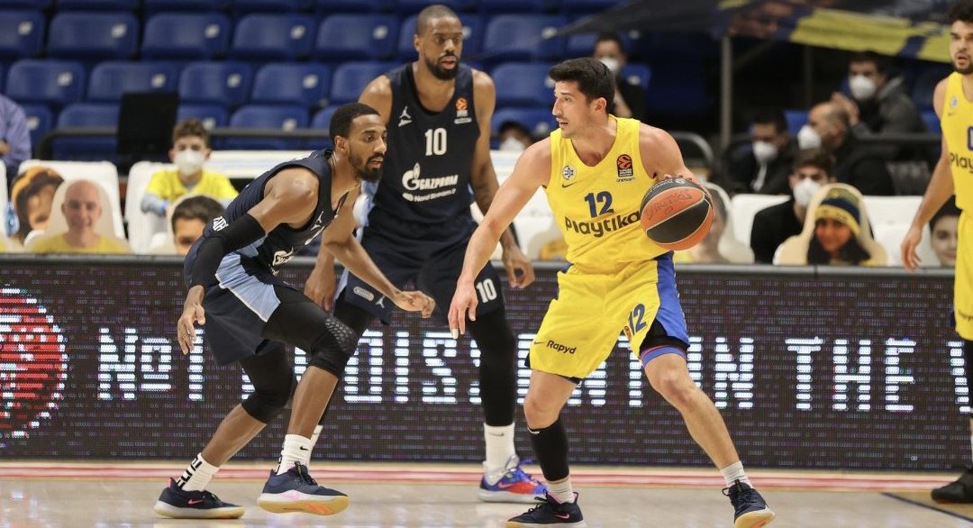 Zenit downs Maccabi 78-72 in tactical duel in Tel Aviv