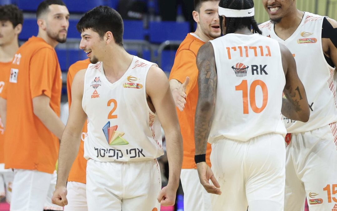 מכבי ראשל"צ גברה על הפועל ת"א