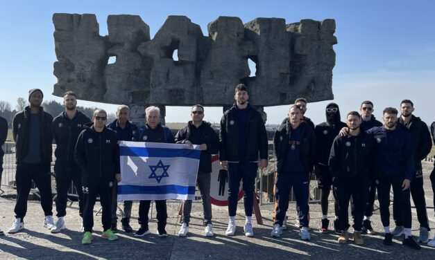 Nes Ziona makes emotional visit to Majdanek