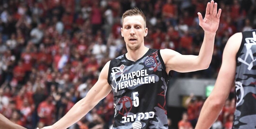 BCL F4 INTERVIEW: Hapoel Jerusalem’s Mareks Mejeris joins The Sports Rabbi on Episode #397