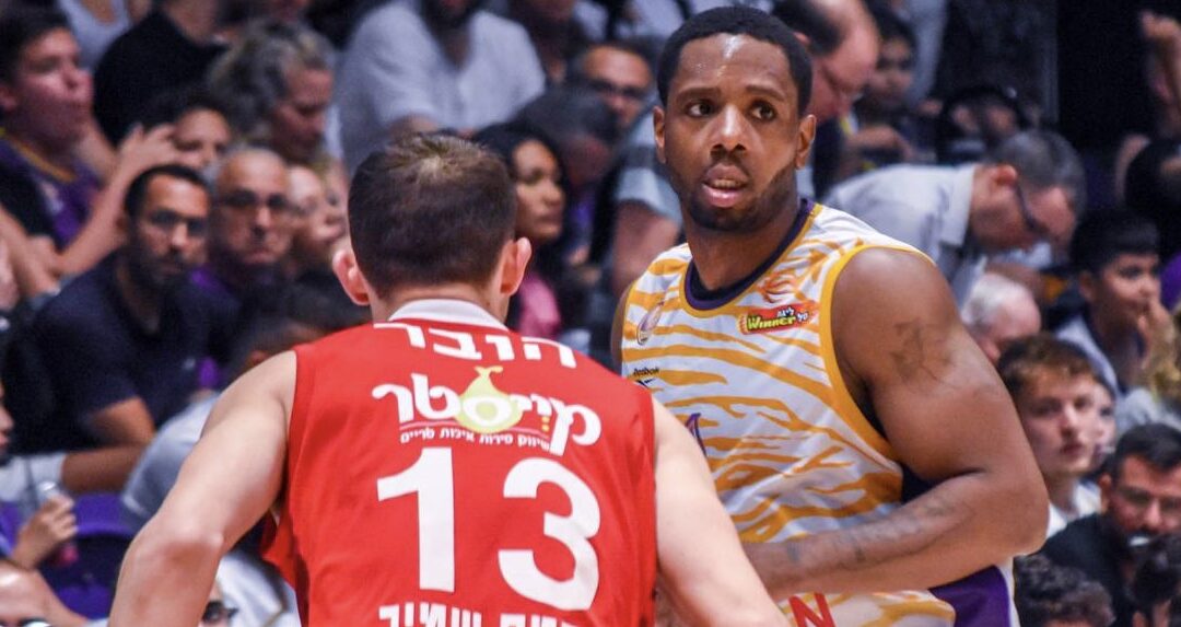 Ragland paces Holon to win and sweep over Galil Elyon