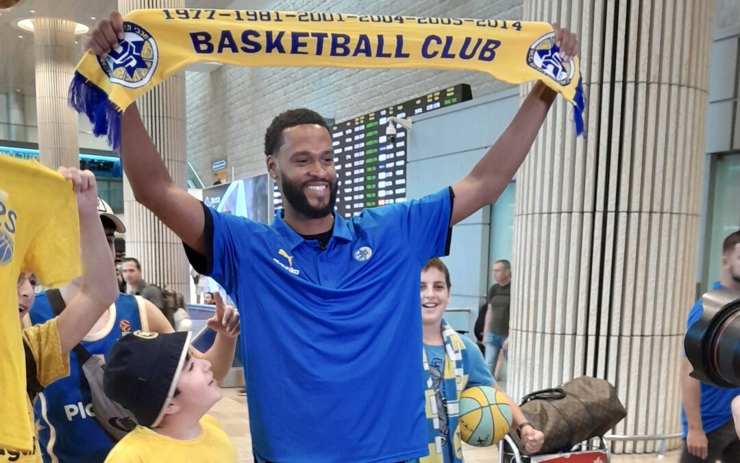 “I want to win” – Maccabi Tel Aviv forward James Webb III lands in Israel