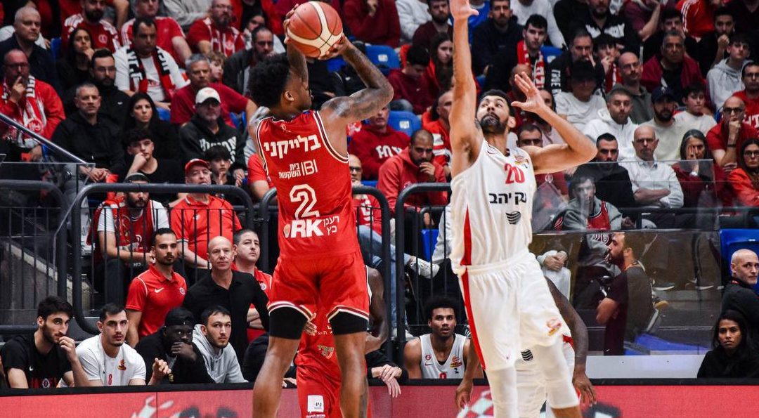 הפכים מושלמים: סדרת פלייאוף שהיא גם שיעור בפסיכולוגיה