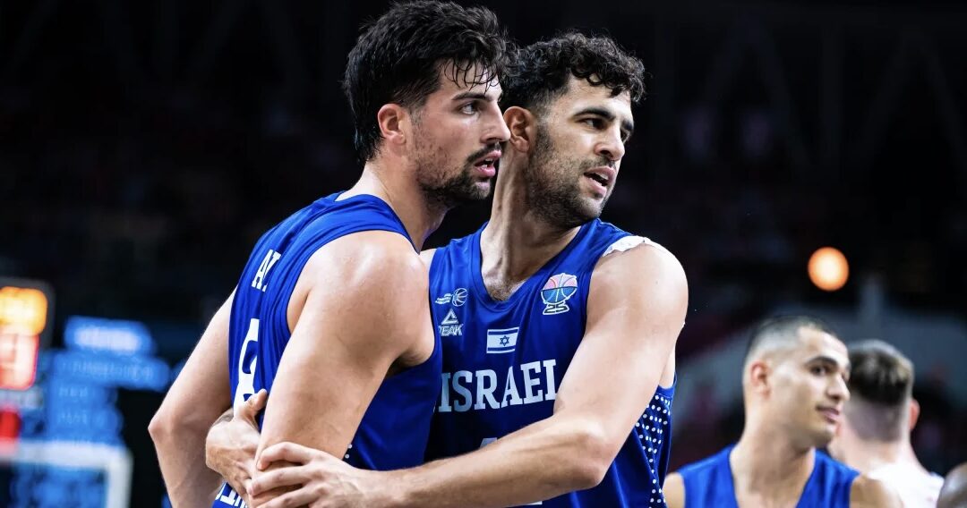 לבד, בחושך, בפינה: ההחלטות שעליהן ישראל שילמה ביוקר