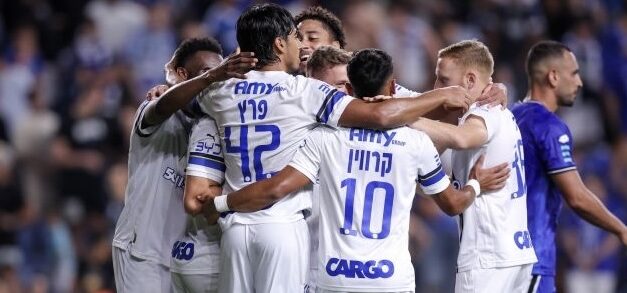 Maccabi Tel Aviv cruises to 4-0 win over Hapoel Petach Tikvah