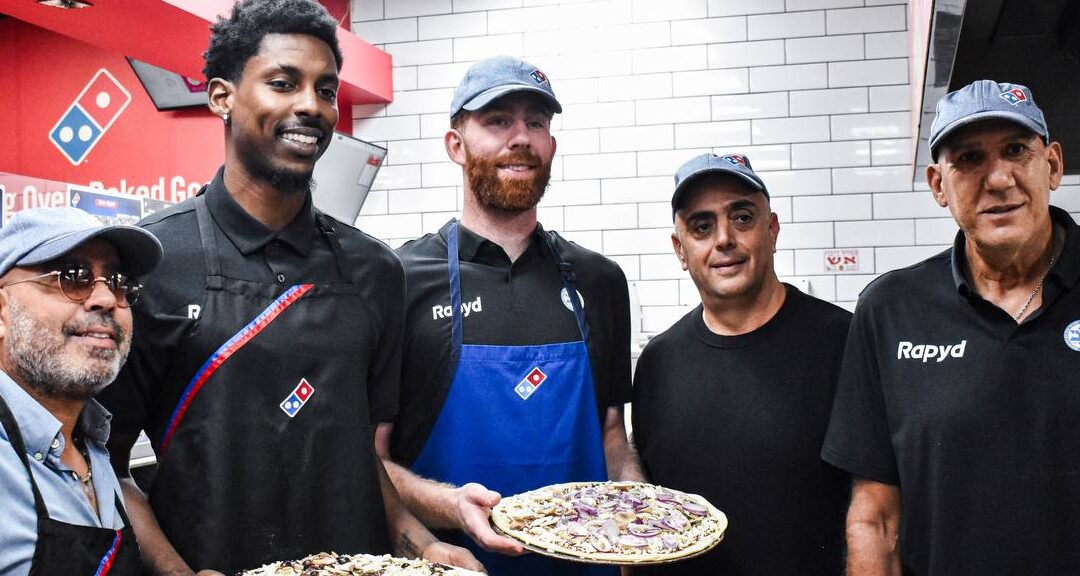 פיצה, קטש, חזרת המשחקים והמחאה: מכבי תל אביב ערכה אירוע עם דומינוס