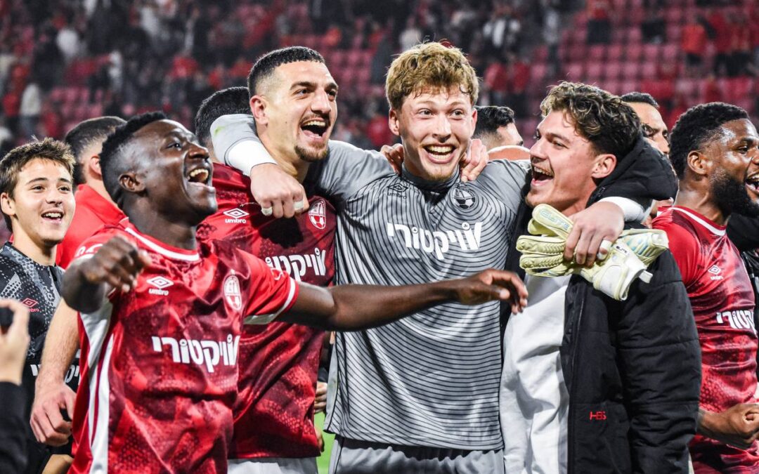 Hapoel Beer Sheva down Beitar Jerusalem 2-1 to open up lead atop the table while Maccabi Tel Aviv closes gap with win over Reineh