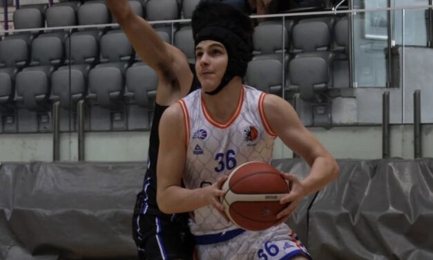 מרגש: איתי שניידרמן חזר לשחק, והצטיין. צפו בסל החזרה