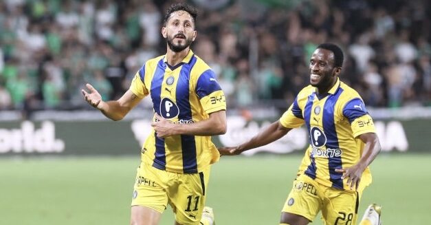 Maccabi Tel Aviv blanks Maccabi Haifa 3-0 in the Israeli Classico