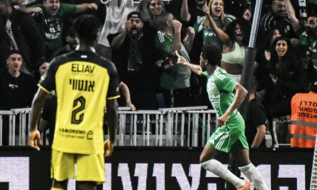 Maccabi Haifa dominate Beitar Jerusalem 3-0, Hapoel Beer Sheva downs Hapoel Petach Tikva 4-2 to move into 1st place