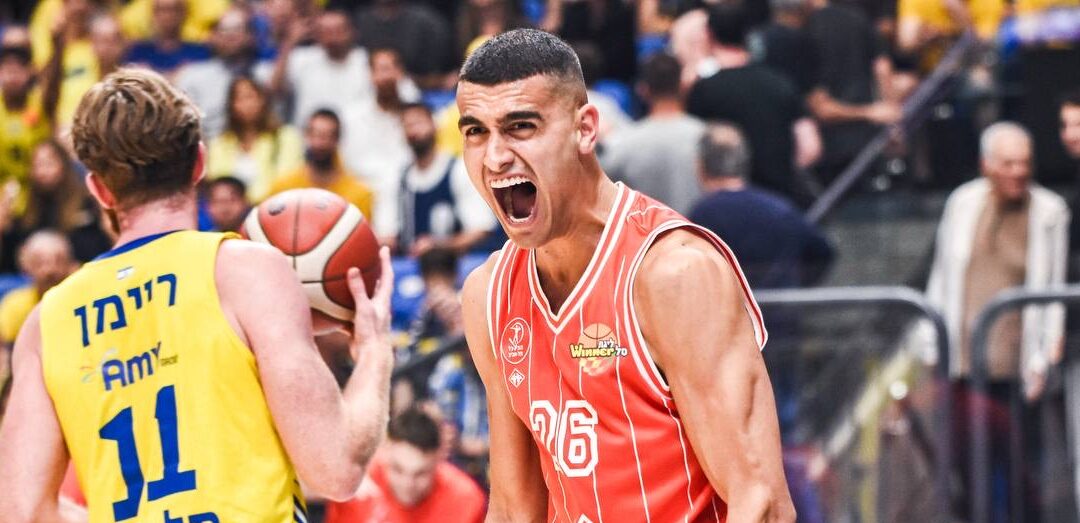 Hapoel paints Tel Aviv red with blowout derby win over Maccabi