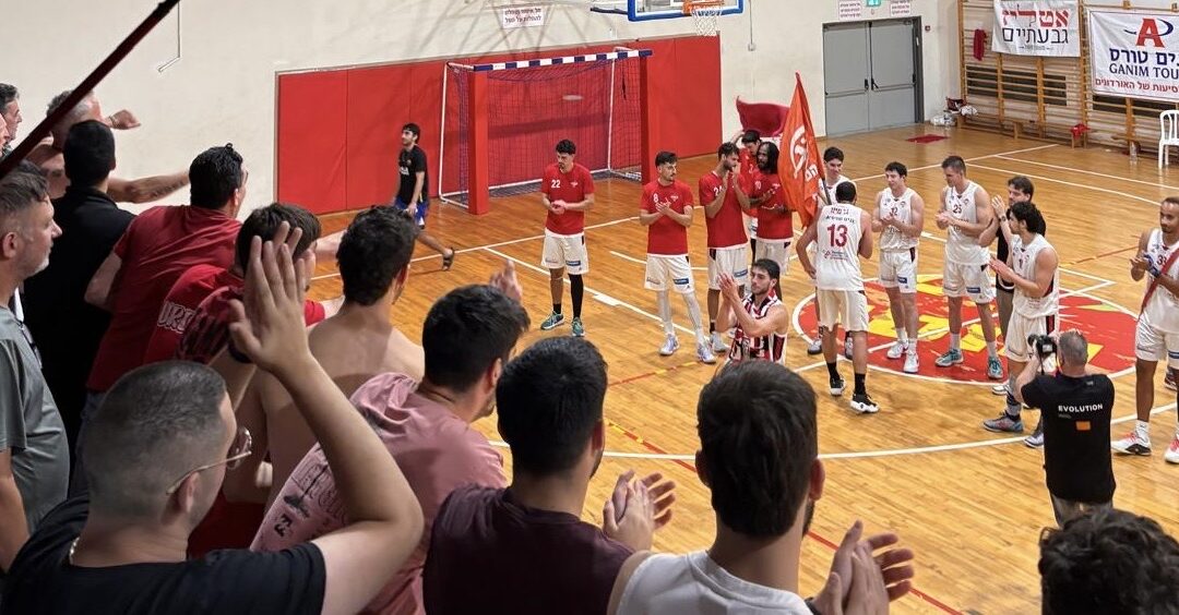 זה פלייאוף: קבוצת הכדורסל שרוצה לשחזר את ההישג של הכדורגל