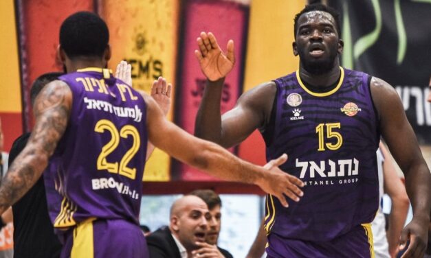 Hapoel Holon notches road win over Bnei Herzliya to snatch home court advantage in QF series