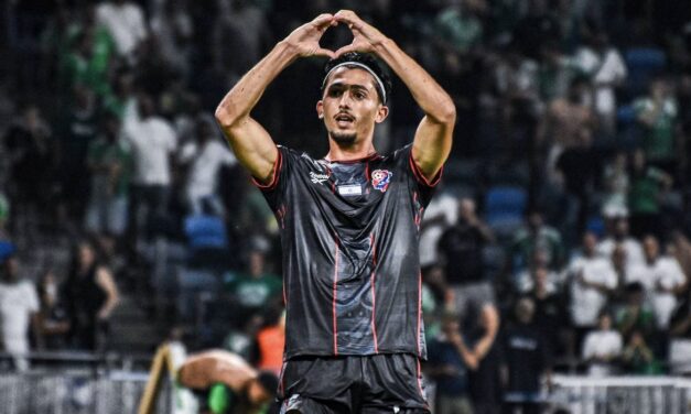 Hapoel slips by Maccabi 3-2 to take Toto Cup Haifa Derby