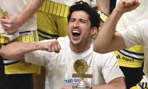 יהפוך לשחקן עם הכי הרבה שנים כקפטן מכבי ת"א: דיברתולומיאו חתם לשנתיים נוספות