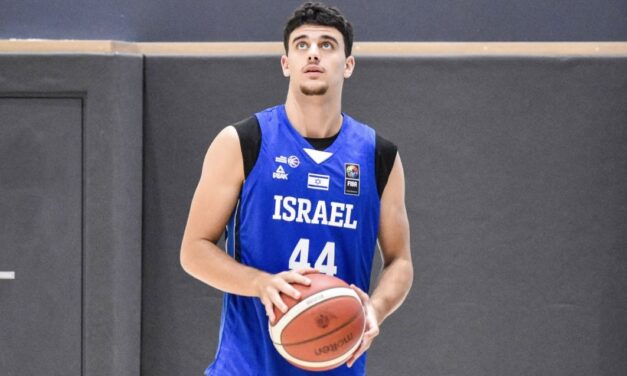 אביב ארונוב נבחר לאחד מ-10 שחקנים ששווים צפייה באליפות אירופה לנוער