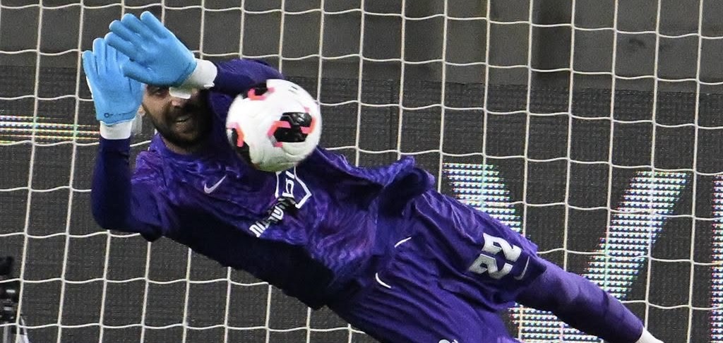 Assaf Tzur’s penalty shootout heroics gives Hapoel Tel Aviv win over Beitar Jerusalem in European Toto Cup QF