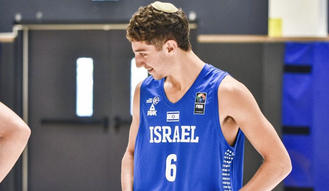 משחק עם כיפה: ניצן קליין, הכדורסלן הדתי של נבחרת הקדטים