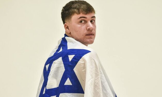 בדרך של אבא: סיפורו של רותם בן דוד