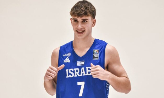 בשביל סבא, סבא רבא וסבתא רבתא: סגירת המעגל המרגשת של עומר צבי