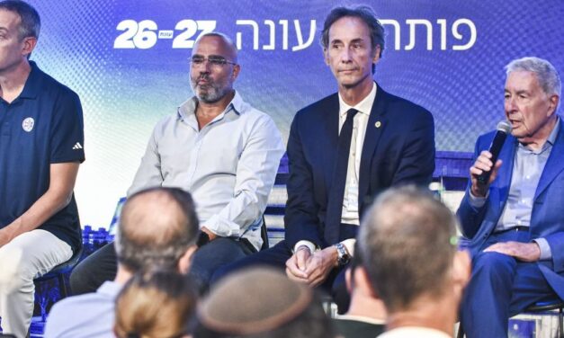 מכבי תל אביב פתחה עונה, הציטוטים של מזרחי, בן טל, קטש וקולדבלה בפנים