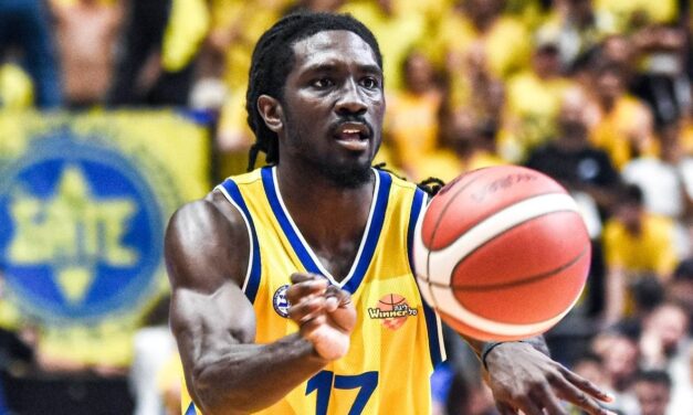 קטש, אחיו קייסון, הטריפל-דאבל ב-NBA והמילה האהובה בעברית: קיטון וואלאס בראיון מיוחד