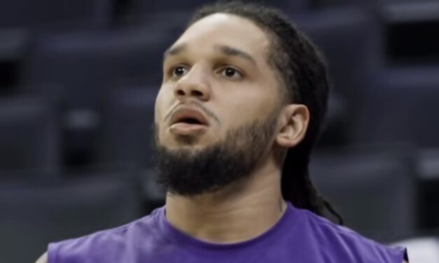 8 לשארפ בבכורה ב-NBA, סקרמנטו הובסה מול הקליפרס